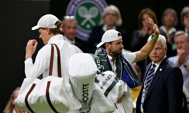 费德勒在比赛中受伤退赛，勇士主帅表示担忧(费德勒在比赛中受伤退赛,勇士主帅表示担忧了吗)-kaiyun