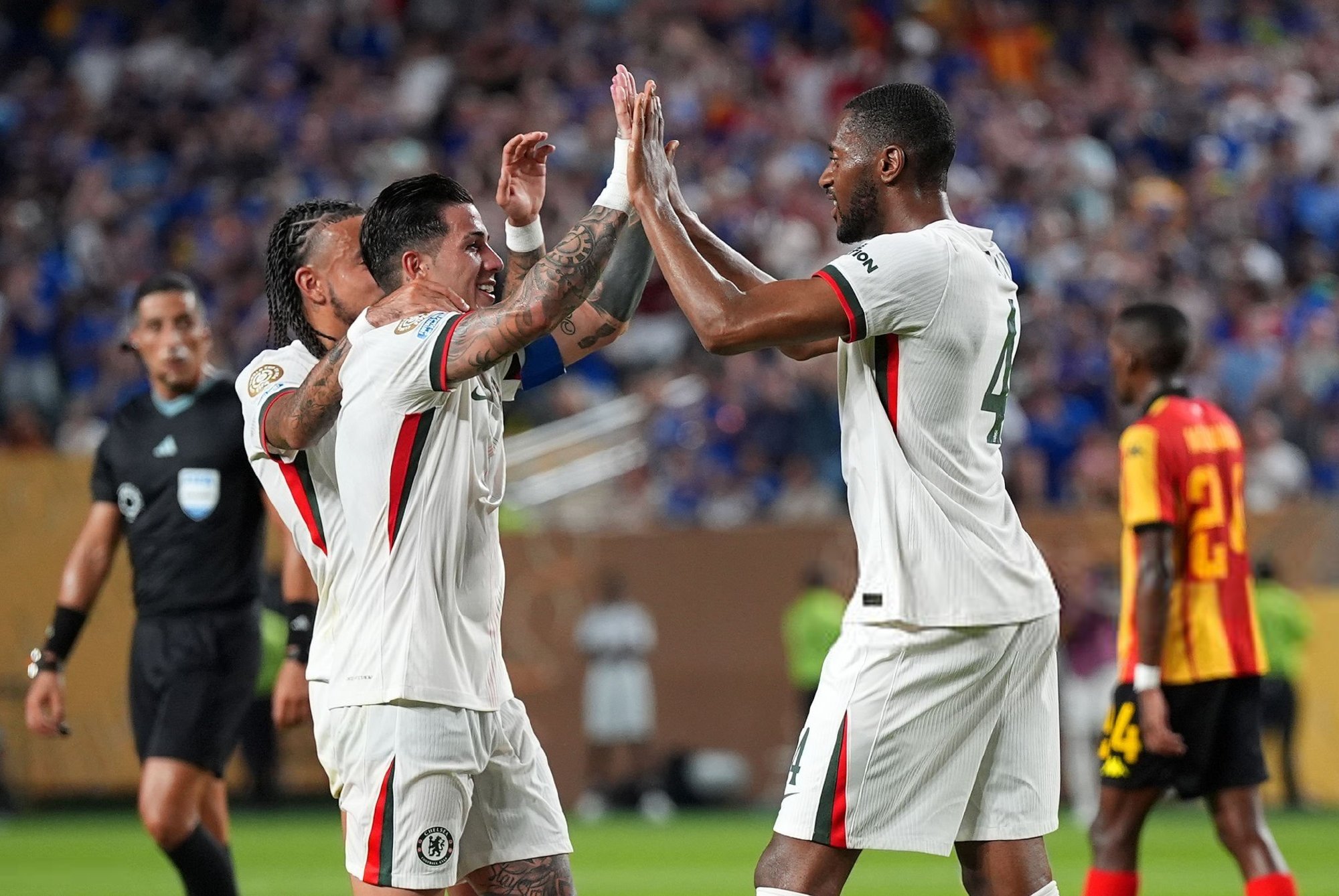 Ming连续七场比赛得分超过重要助攻，切尔西不断突破！赛场气氛高涨的简单介绍-开云体育下载